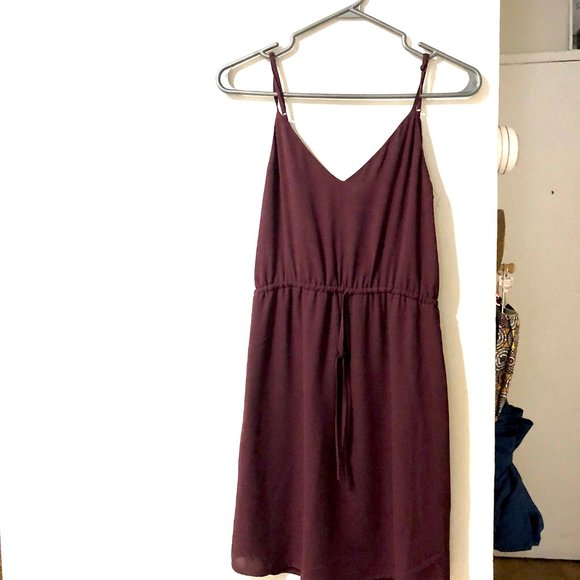 Short burgundy dress brand new - Picture 3 of 4